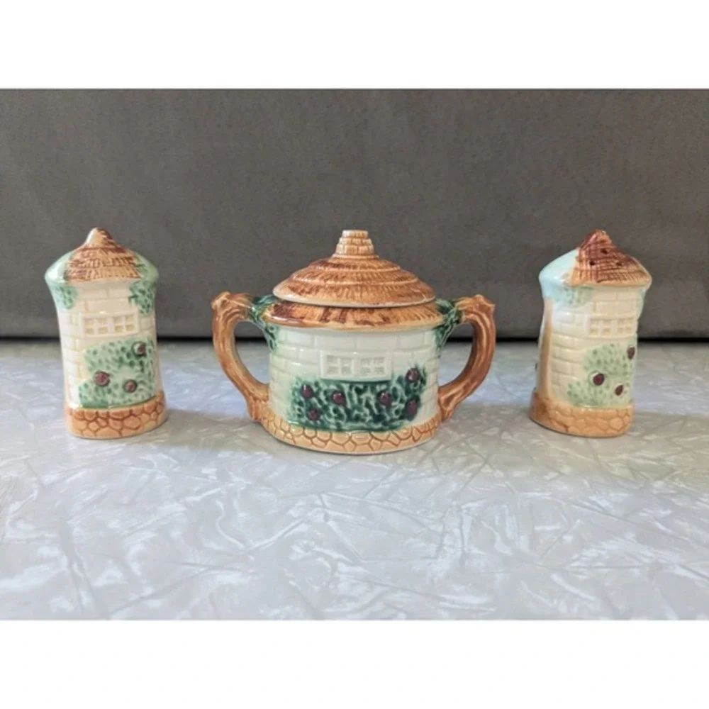 Vintage Majolica Japan Cottage Ware Sugar Bowl‎ and Salt & Pepper Shaker Set